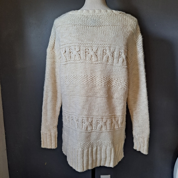 American Eagle Wool Blend chunky Knit Cream Color Crew Neck Pull Over Sw… - Picture 6 of 9